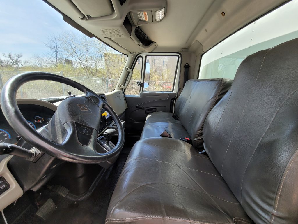 2017 INTERNATIONAL 4300 - Lakeside International Trucks