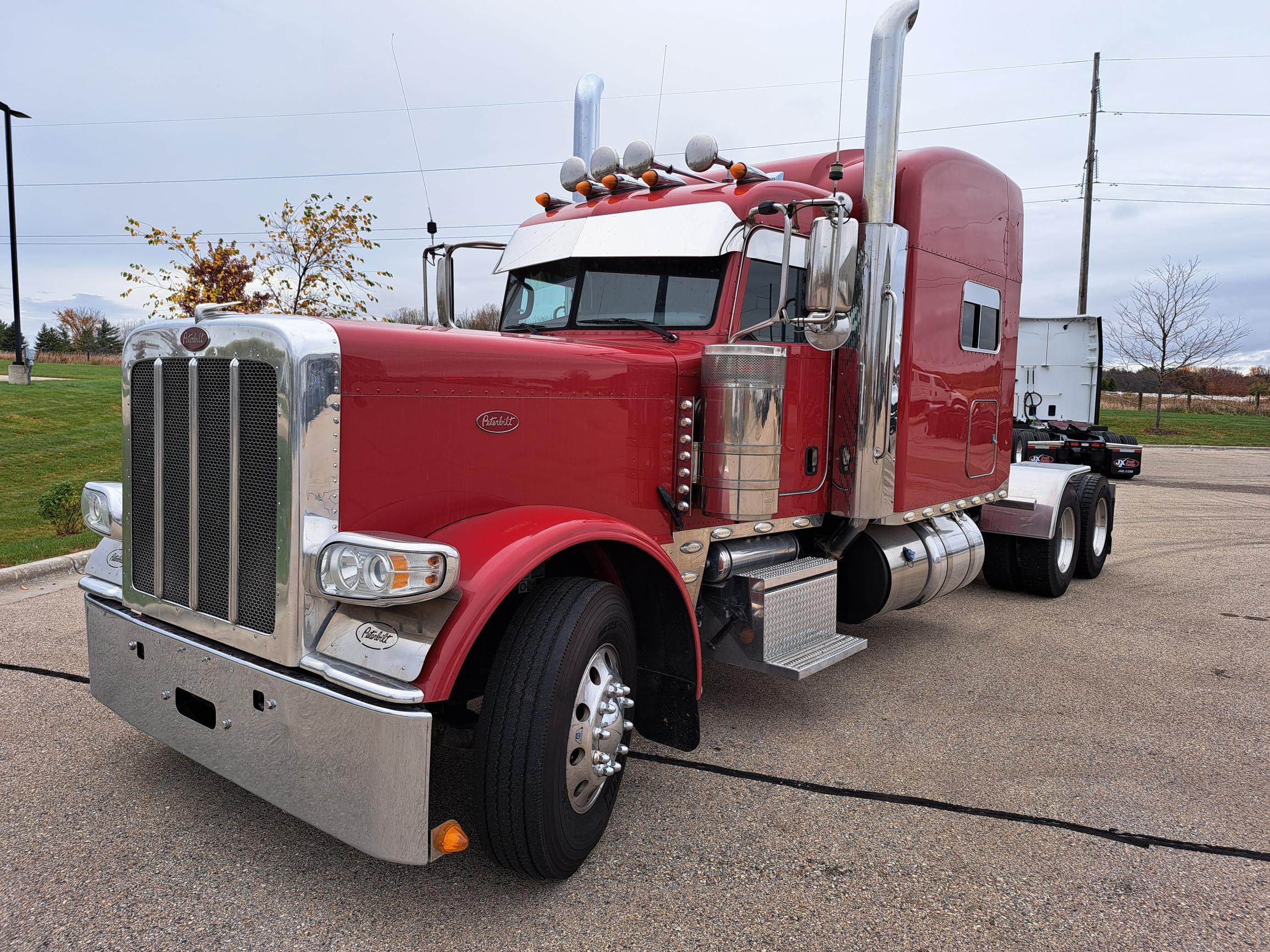 2018 PETERBILT 389 - Lakeside International Trucks