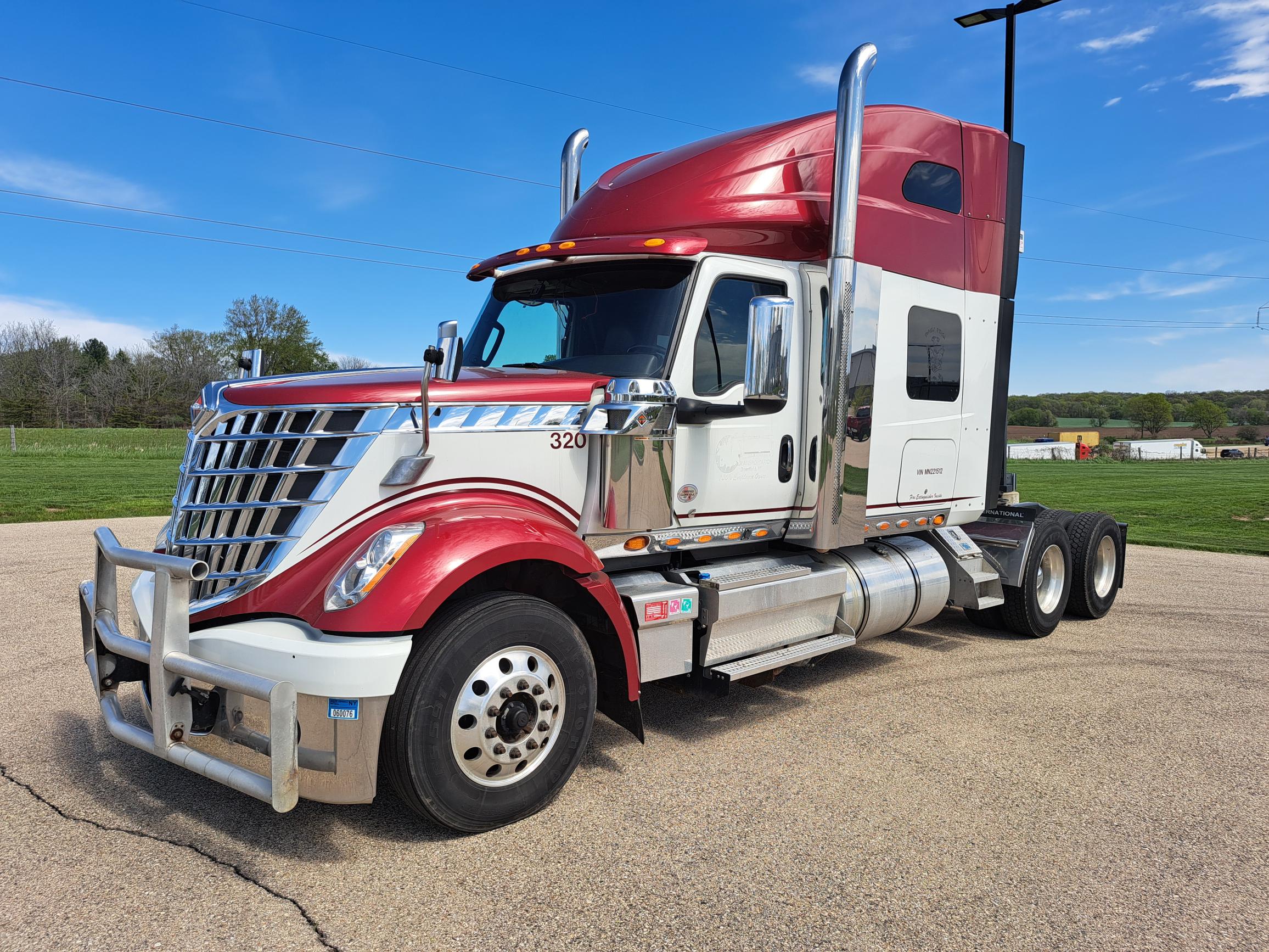 Milwaukee Inventory - Lakeside International Trucks