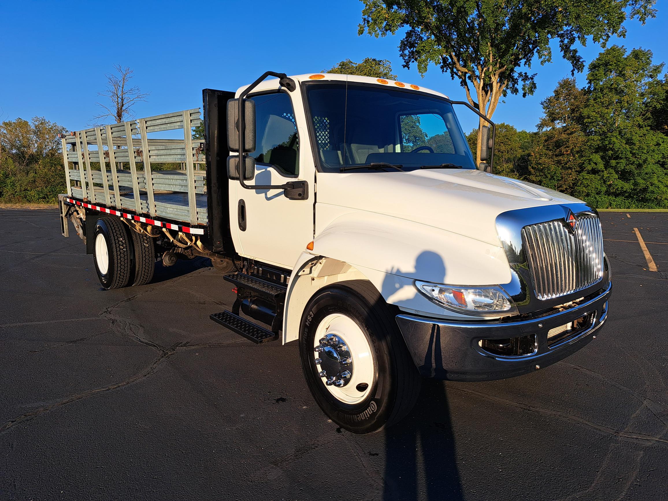 2019 INTERNATIONAL MV607 - image 1 of 6