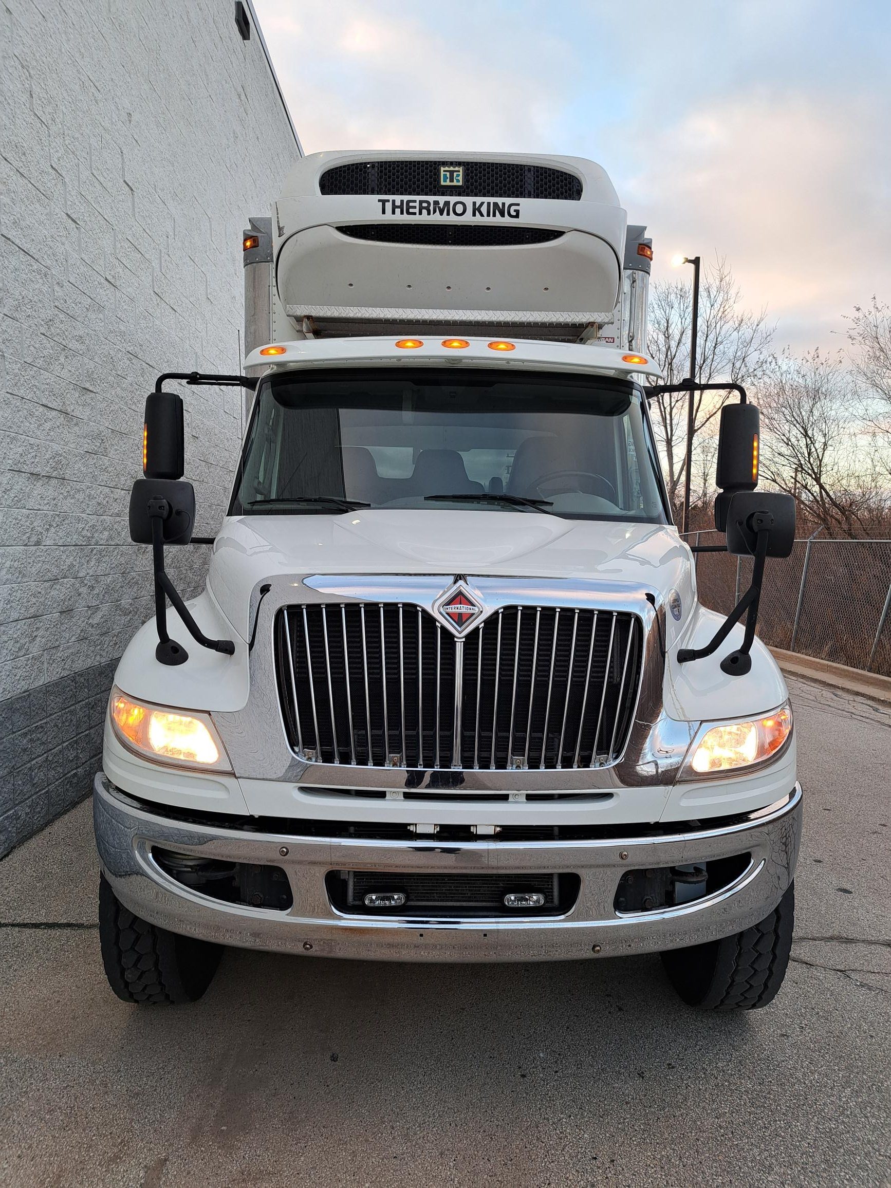 2018 INTERNATIONAL 4400 - image 5 of 6